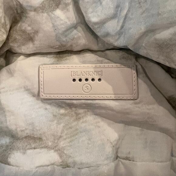 Blank NYC NWT Perfect Day Jacket Belted Puffer Winter Coat Size Small - Picture 4 of 16